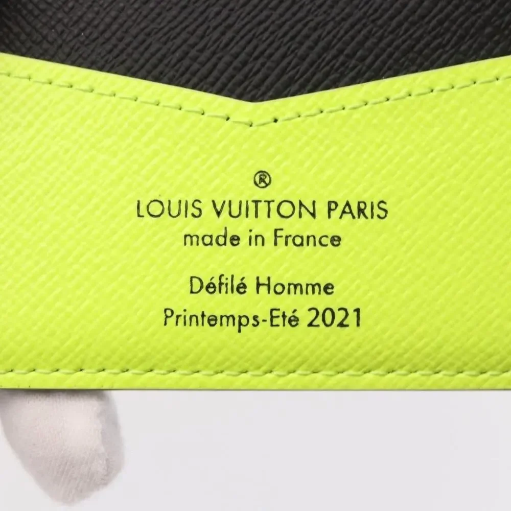 Louis Vuitton height width